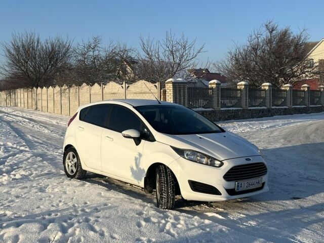 Білий Форд Фієста, об'ємом двигуна 1 л та пробігом 165 тис. км за 6900 $, фото 2 на Automoto.ua
