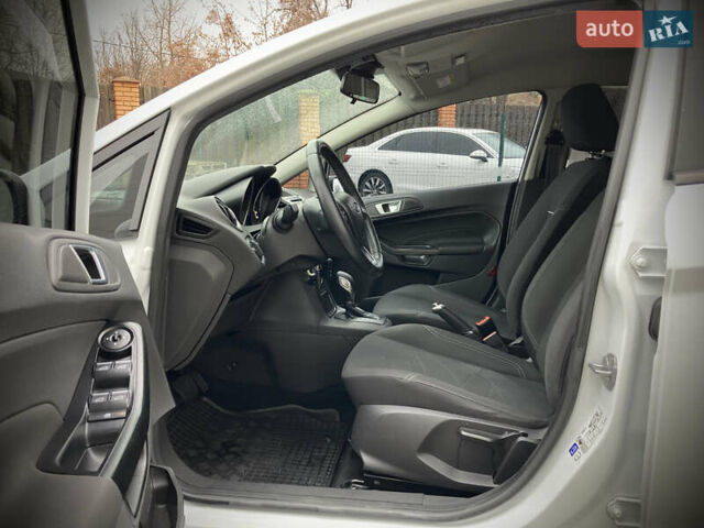 Белый Форд Фиеста, объемом двигателя 1 л и пробегом 96 тыс. км за 8900 $, фото 11 на Automoto.ua