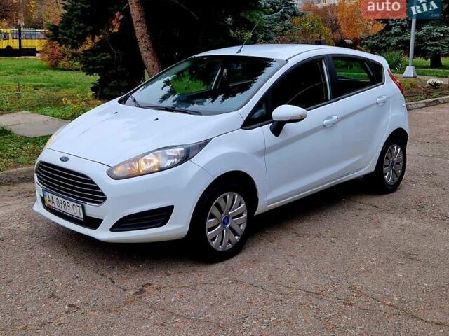 Белый Форд Фиеста, объемом двигателя 1 л и пробегом 182 тыс. км за 7500 $, фото 7 на Automoto.ua
