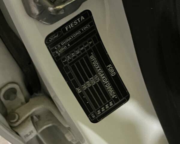 Белый Форд Фиеста, объемом двигателя 1.5 л и пробегом 138 тыс. км за 8500 $, фото 26 на Automoto.ua