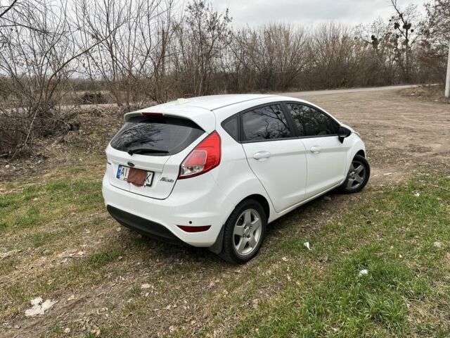 Белый Форд Фиеста, объемом двигателя 1 л и пробегом 130 тыс. км за 6900 $, фото 7 на Automoto.ua
