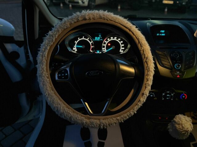 Белый Форд Фиеста, объемом двигателя 0 л и пробегом 106 тыс. км за 8300 $, фото 11 на Automoto.ua