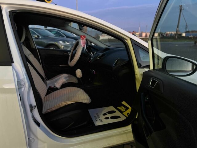 Белый Форд Фиеста, объемом двигателя 0 л и пробегом 106 тыс. км за 8300 $, фото 12 на Automoto.ua