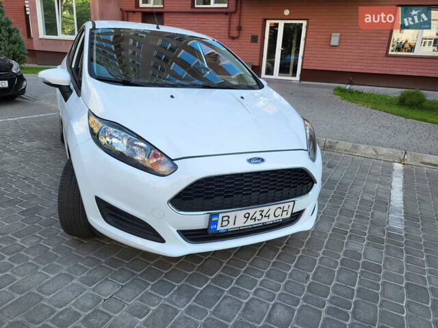 Білий Форд Фієста, об'ємом двигуна 1.24 л та пробігом 71 тис. км за 9500 $, фото 6 на Automoto.ua