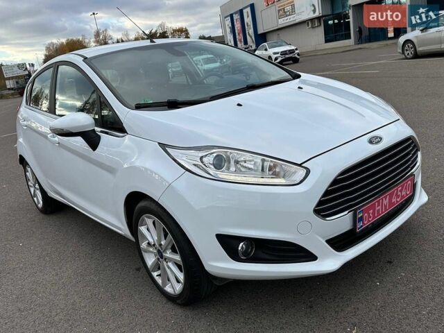 Білий Форд Фієста, об'ємом двигуна 1.25 л та пробігом 143 тис. км за 8200 $, фото 2 на Automoto.ua