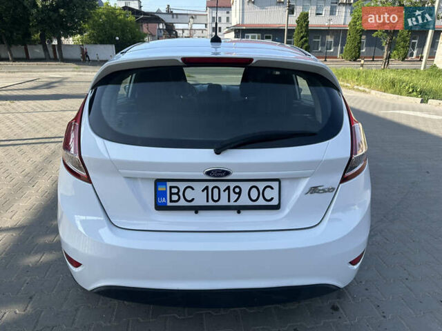 Білий Форд Фієста, об'ємом двигуна 1.6 л та пробігом 156 тис. км за 7700 $, фото 9 на Automoto.ua