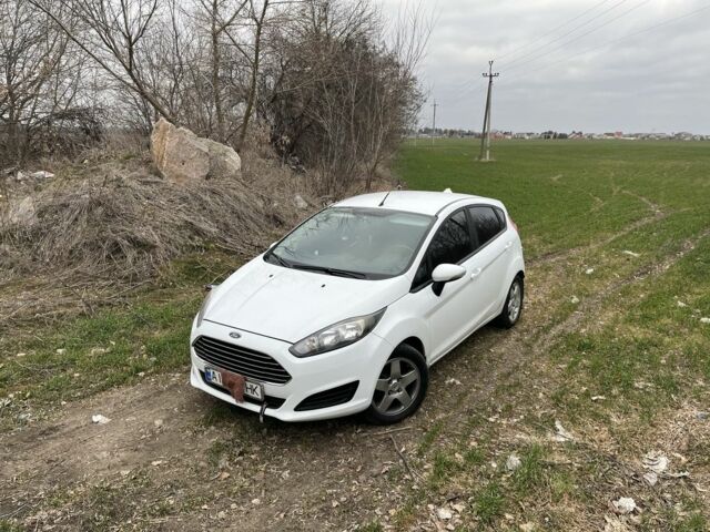 Белый Форд Фиеста, объемом двигателя 1 л и пробегом 130 тыс. км за 6900 $, фото 1 на Automoto.ua