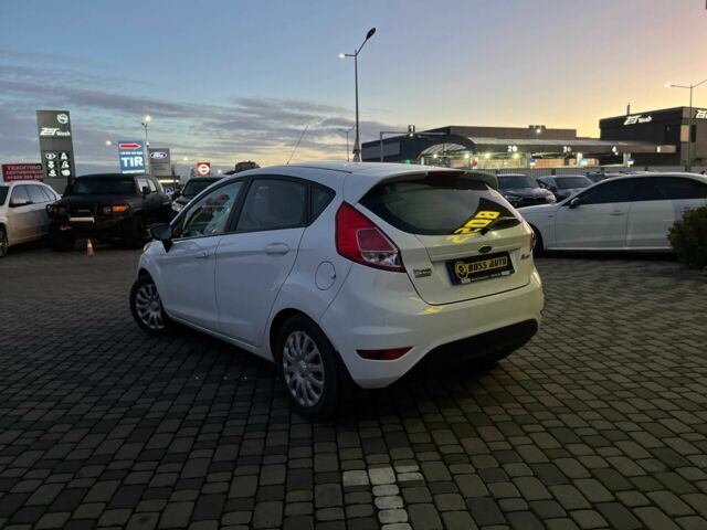 Белый Форд Фиеста, объемом двигателя 0 л и пробегом 106 тыс. км за 8300 $, фото 4 на Automoto.ua