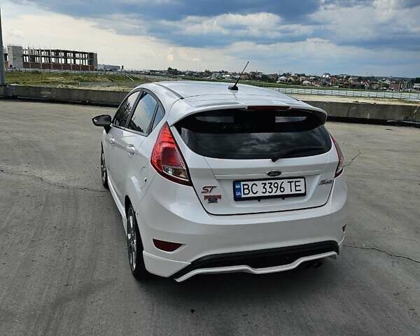 Белый Форд Фиеста, объемом двигателя 1.6 л и пробегом 155 тыс. км за 7500 $, фото 8 на Automoto.ua