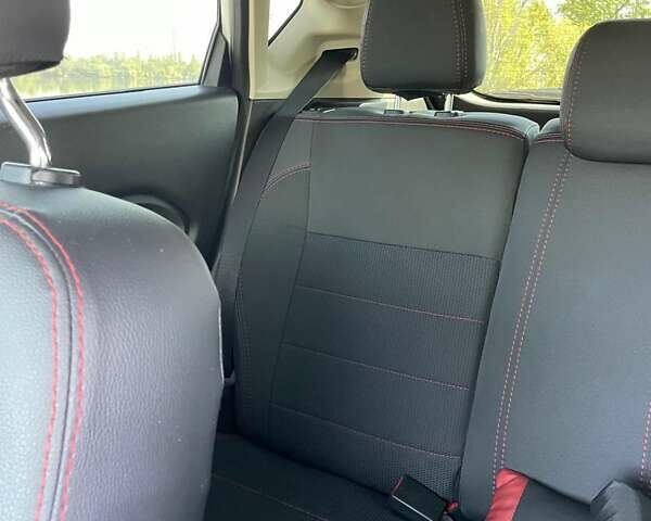 Белый Форд Фиеста, объемом двигателя 1.6 л и пробегом 135 тыс. км за 8300 $, фото 5 на Automoto.ua