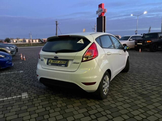 Белый Форд Фиеста, объемом двигателя 0 л и пробегом 106 тыс. км за 8300 $, фото 6 на Automoto.ua