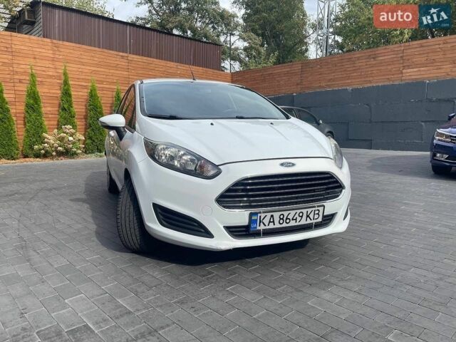 Білий Форд Фієста, об'ємом двигуна 1.24 л та пробігом 135 тис. км за 6900 $, фото 8 на Automoto.ua