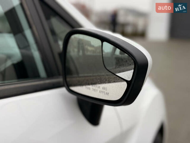 Білий Форд Фієста, об'ємом двигуна 1.6 л та пробігом 117 тис. км за 7900 $, фото 9 на Automoto.ua