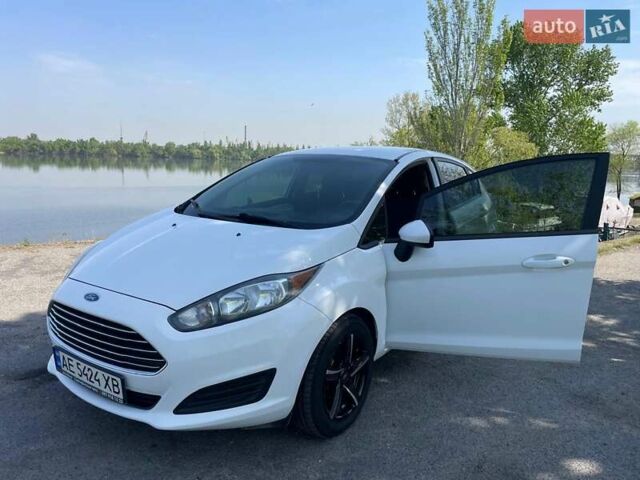 Белый Форд Фиеста, объемом двигателя 1.6 л и пробегом 135 тыс. км за 8300 $, фото 12 на Automoto.ua