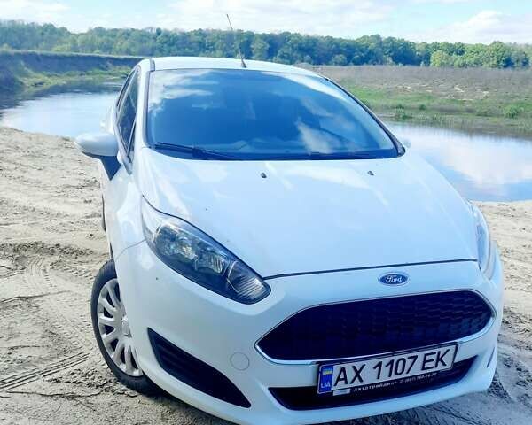 Белый Форд Фиеста, объемом двигателя 1.2 л и пробегом 90 тыс. км за 7700 $, фото 3 на Automoto.ua