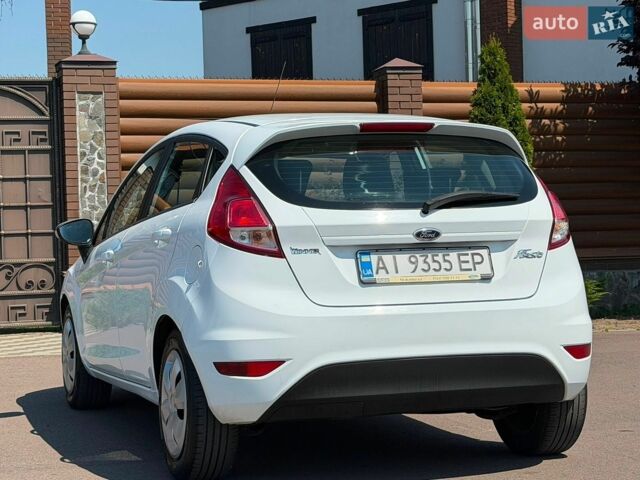 Білий Форд Фієста, об'ємом двигуна 0 л та пробігом 135 тис. км за 5900 $, фото 17 на Automoto.ua