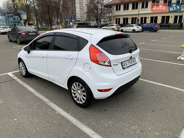 Білий Форд Фієста, об'ємом двигуна 1.24 л та пробігом 212 тис. км за 5700 $, фото 6 на Automoto.ua