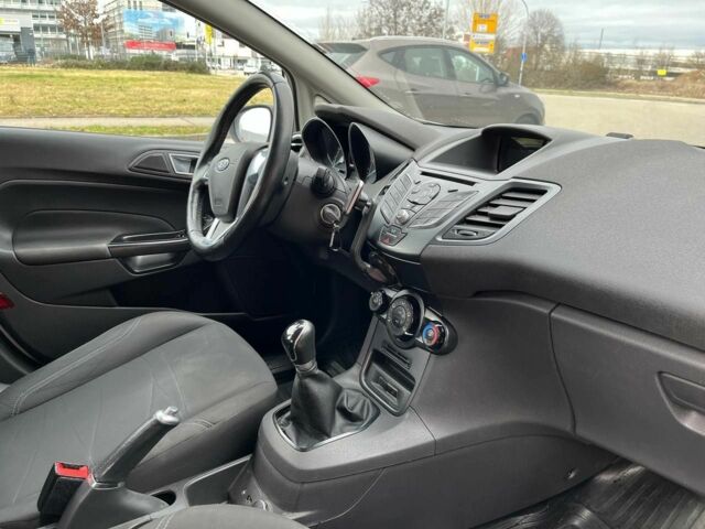 Белый Форд Фиеста, объемом двигателя 1 л и пробегом 103 тыс. км за 6850 $, фото 8 на Automoto.ua