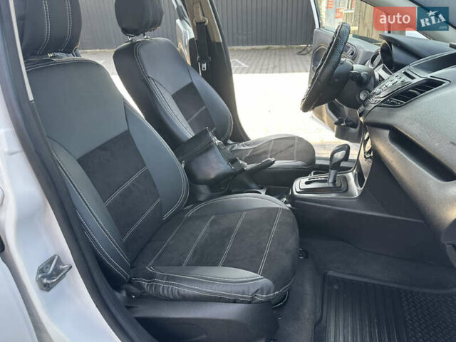 Білий Форд Фієста, об'ємом двигуна 1.6 л та пробігом 156 тис. км за 7700 $, фото 24 на Automoto.ua