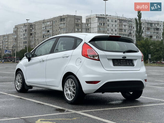Белый Форд Фиеста, объемом двигателя 1.24 л и пробегом 123 тыс. км за 6900 $, фото 9 на Automoto.ua