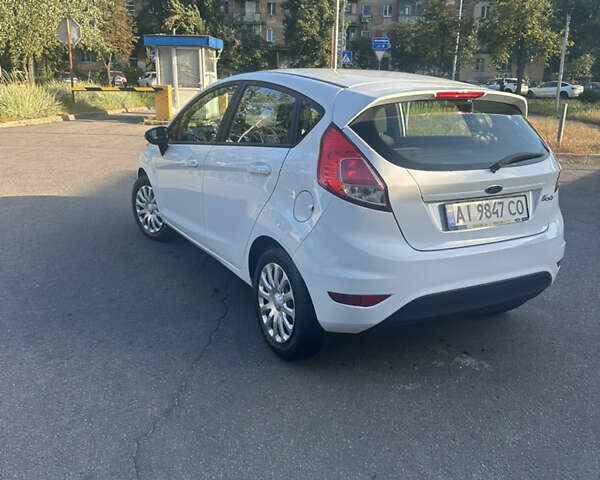 Белый Форд Фиеста, объемом двигателя 1.6 л и пробегом 38 тыс. км за 9000 $, фото 10 на Automoto.ua
