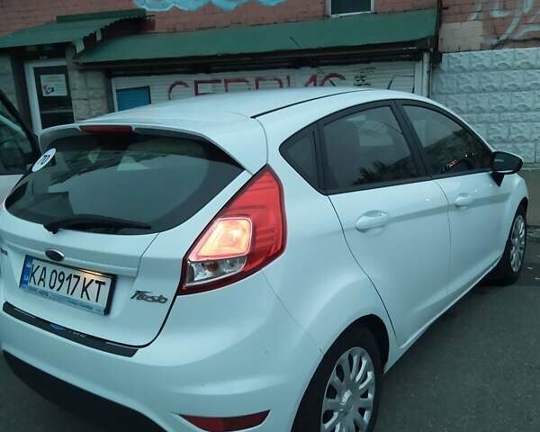 Белый Форд Фиеста, объемом двигателя 1.24 л и пробегом 76 тыс. км за 5799 $, фото 9 на Automoto.ua