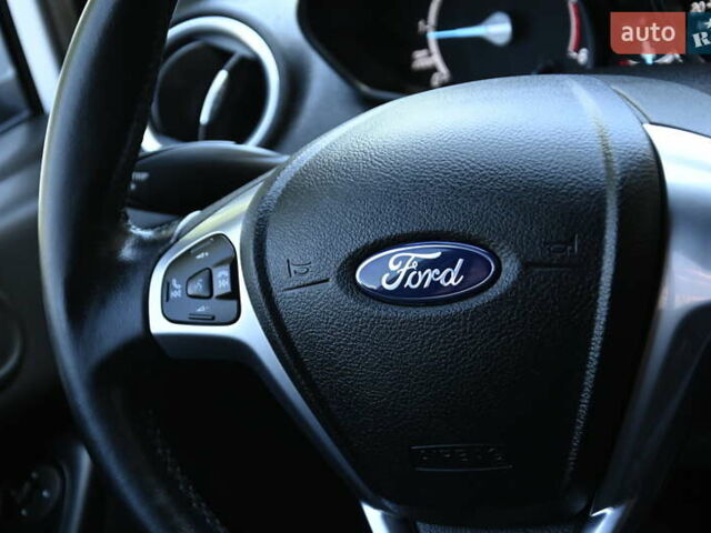 Белый Форд Фиеста, объемом двигателя 1.5 л и пробегом 115 тыс. км за 8499 $, фото 19 на Automoto.ua