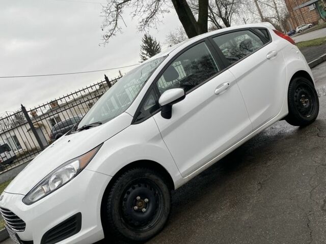 Білий Форд Фієста, об'ємом двигуна 1 л та пробігом 90 тис. км за 7300 $, фото 1 на Automoto.ua