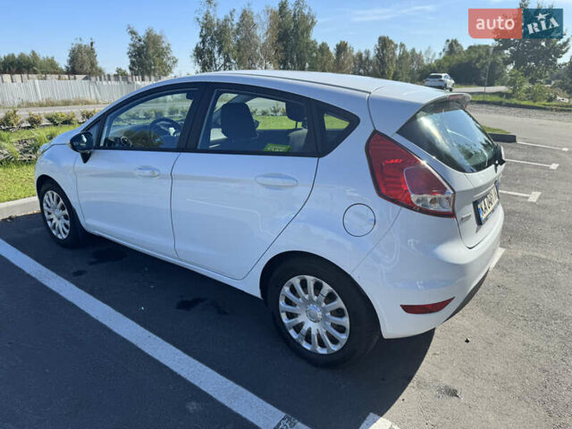 Белый Форд Фиеста, объемом двигателя 1 л и пробегом 132 тыс. км за 8500 $, фото 14 на Automoto.ua