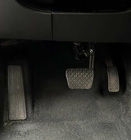 Белый Форд Фиеста, объемом двигателя 1 л и пробегом 67 тыс. км за 10500 $, фото 2 на Automoto.ua