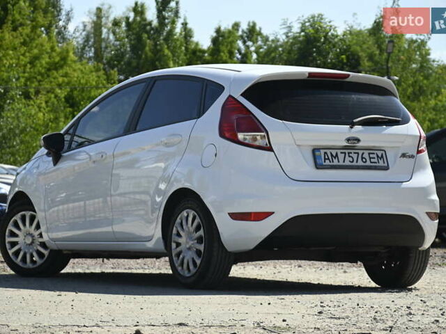 Белый Форд Фиеста, объемом двигателя 1.5 л и пробегом 115 тыс. км за 8499 $, фото 6 на Automoto.ua