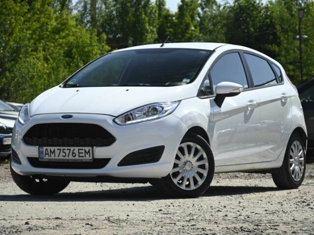 Белый Форд Фиеста, объемом двигателя 1.5 л и пробегом 115 тыс. км за 8500 $, фото 3 на Automoto.ua
