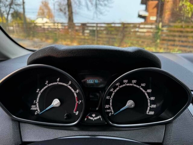 Белый Форд Фиеста, объемом двигателя 1.4 л и пробегом 149 тыс. км за 6940 $, фото 13 на Automoto.ua