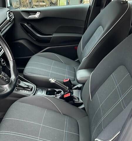 Белый Форд Фиеста, объемом двигателя 1 л и пробегом 67 тыс. км за 10500 $, фото 3 на Automoto.ua