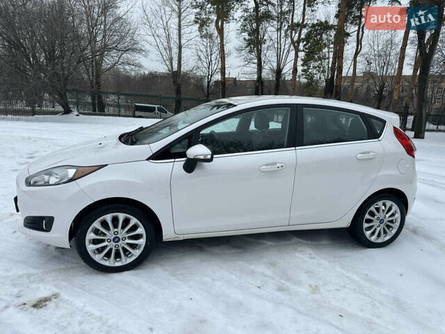 Білий Форд Фієста, об'ємом двигуна 1.6 л та пробігом 90 тис. км за 9400 $, фото 7 на Automoto.ua