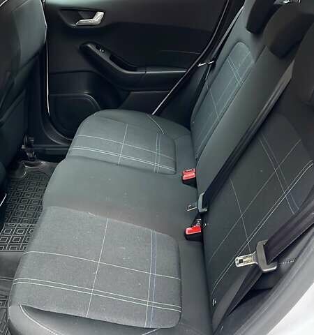 Белый Форд Фиеста, объемом двигателя 1 л и пробегом 67 тыс. км за 10500 $, фото 4 на Automoto.ua