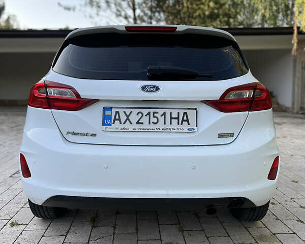 Форд Фиеста 2017 в Харькове на Automoto.ua Белый Форд Фиеста, объемом двигателя 1 л и пробегом 89 тыс. км за 11000 $, фото 6 на Automoto.ua