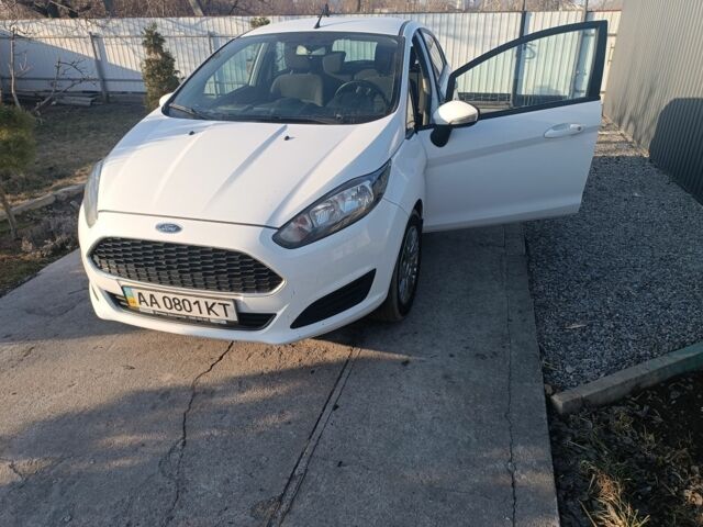 Белый Форд Фиеста, объемом двигателя 1.2 л и пробегом 118 тыс. км за 7100 $, фото 5 на Automoto.ua