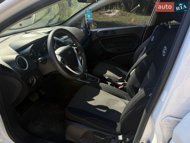 Білий Форд Фієста, об'ємом двигуна 1.6 л та пробігом 78 тис. км за 8900 $, фото 7 на Automoto.ua