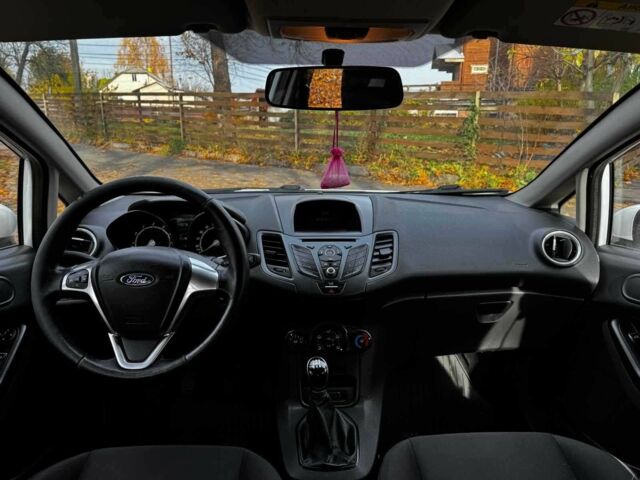 Белый Форд Фиеста, объемом двигателя 1.4 л и пробегом 149 тыс. км за 6940 $, фото 23 на Automoto.ua