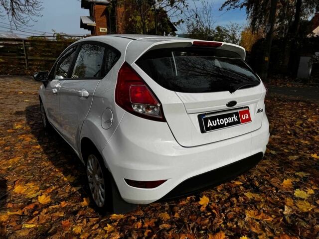 Белый Форд Фиеста, объемом двигателя 1.4 л и пробегом 149 тыс. км за 6940 $, фото 7 на Automoto.ua