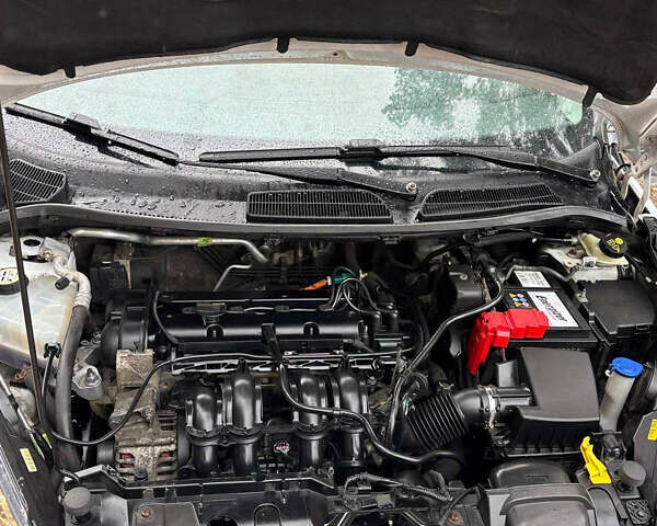 Белый Форд Фиеста, объемом двигателя 1.39 л и пробегом 149 тыс. км за 6200 $, фото 21 на Automoto.ua