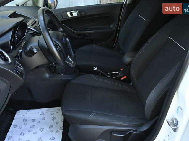 Белый Форд Фиеста, объемом двигателя 1.5 л и пробегом 115 тыс. км за 8499 $, фото 15 на Automoto.ua