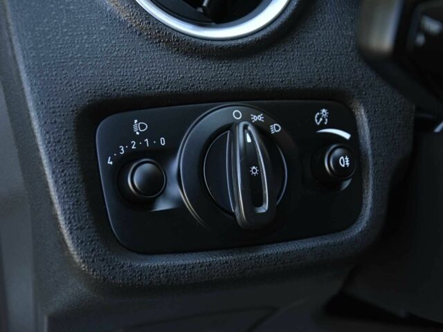 Белый Форд Фиеста, объемом двигателя 1.5 л и пробегом 115 тыс. км за 8500 $, фото 8 на Automoto.ua