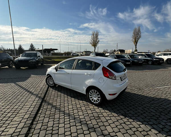 Белый Форд Фиеста, объемом двигателя 1.4 л и пробегом 147 тыс. км за 7100 $, фото 9 на Automoto.ua