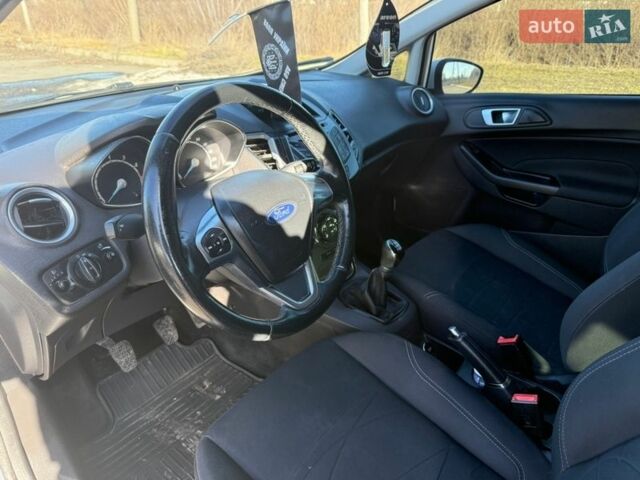 Білий Форд Фієста, об'ємом двигуна 1.24 л та пробігом 178 тис. км за 7150 $, фото 15 на Automoto.ua