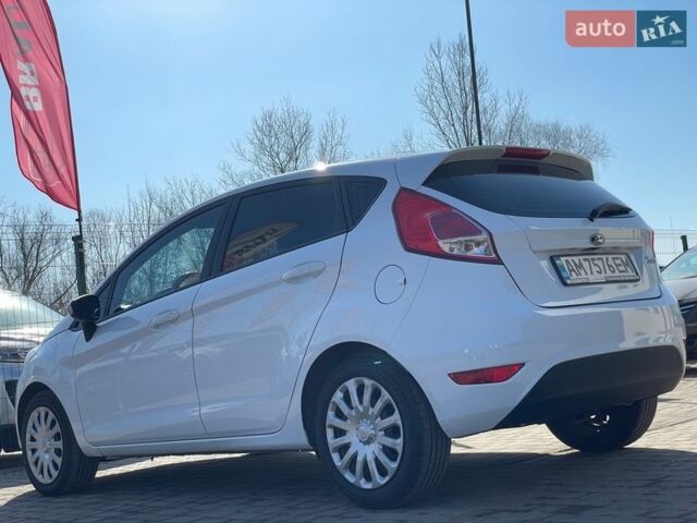 Белый Форд Фиеста, объемом двигателя 1.5 л и пробегом 115 тыс. км за 7999 $, фото 16 на Automoto.ua