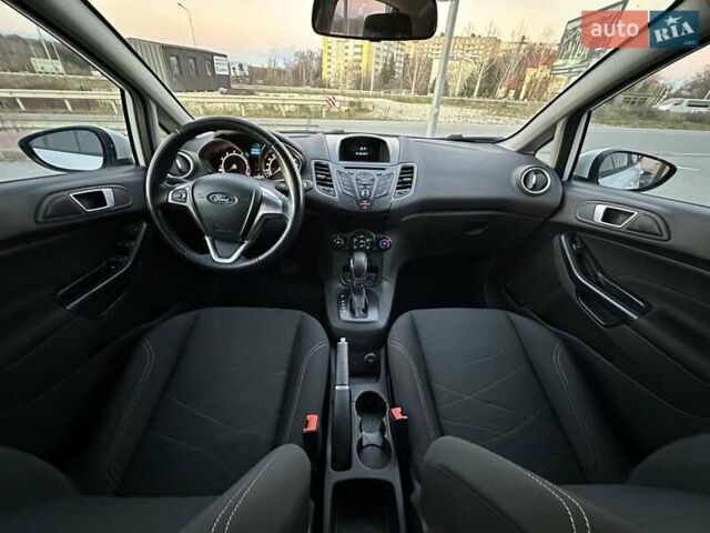 Білий Форд Фієста, об'ємом двигуна 1 л та пробігом 54 тис. км за 9900 $, фото 37 на Automoto.ua