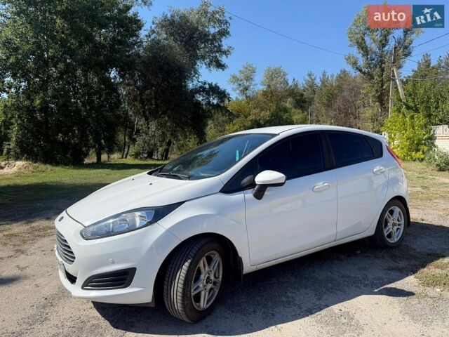 Білий Форд Фієста, об'ємом двигуна 1.6 л та пробігом 78 тис. км за 8900 $, фото 19 на Automoto.ua
