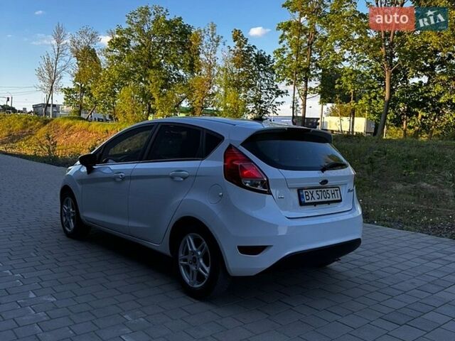 Білий Форд Фієста, об'ємом двигуна 1.6 л та пробігом 63 тис. км за 7999 $, фото 17 на Automoto.ua